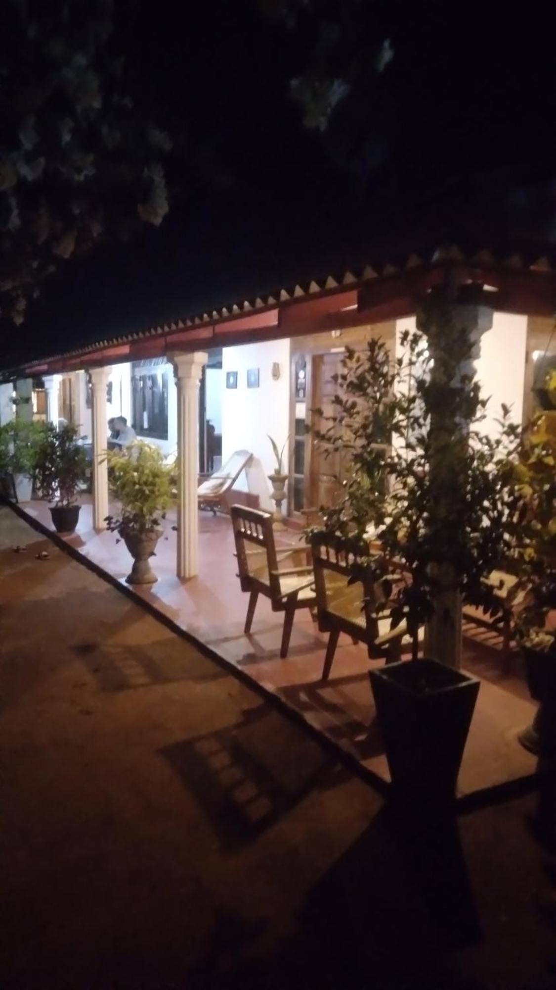 Lake House Homestay Anuradhapura Εξωτερικό φωτογραφία