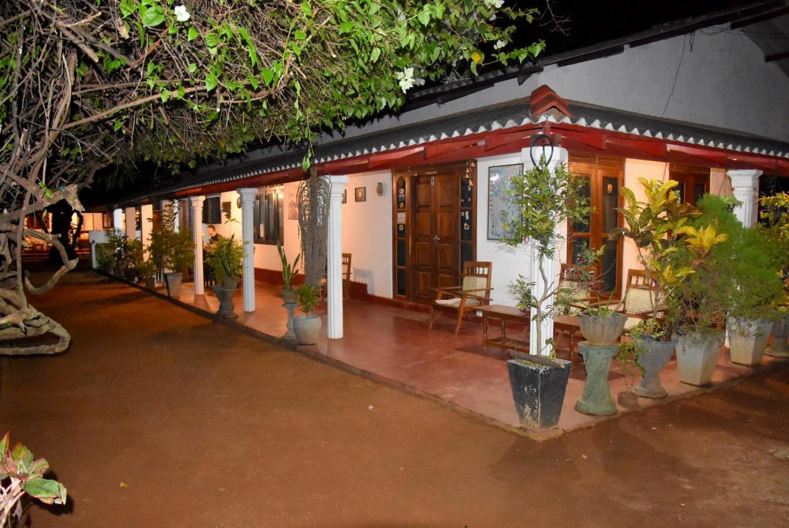 Lake House Homestay Anuradhapura Εξωτερικό φωτογραφία