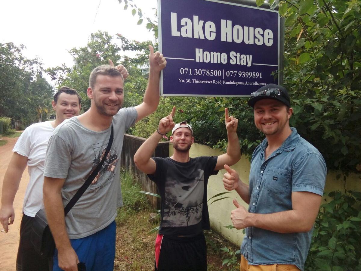 Lake House Homestay Anuradhapura Εξωτερικό φωτογραφία